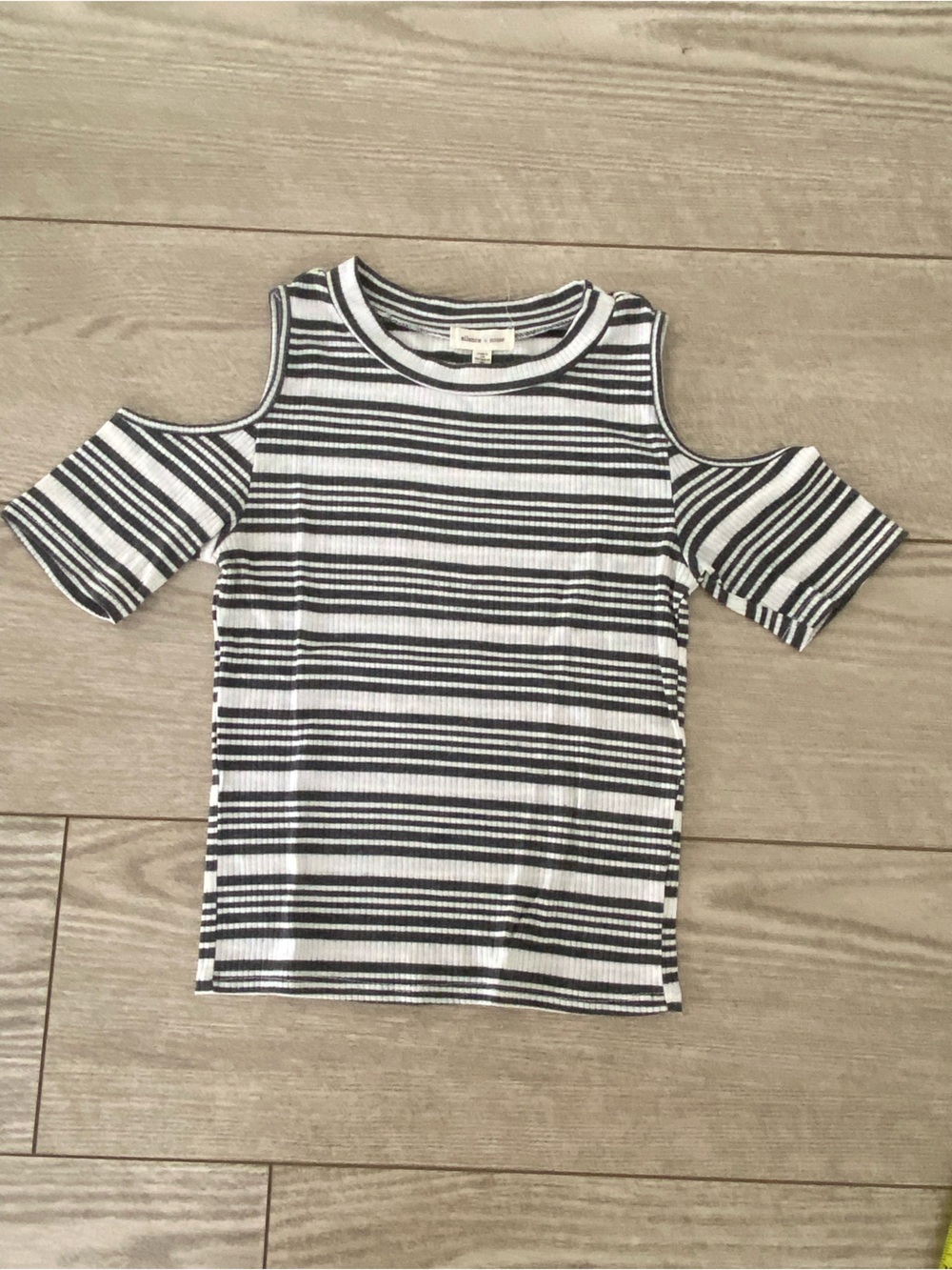 Silence +noise Striped Black & White Kids . Size: S.